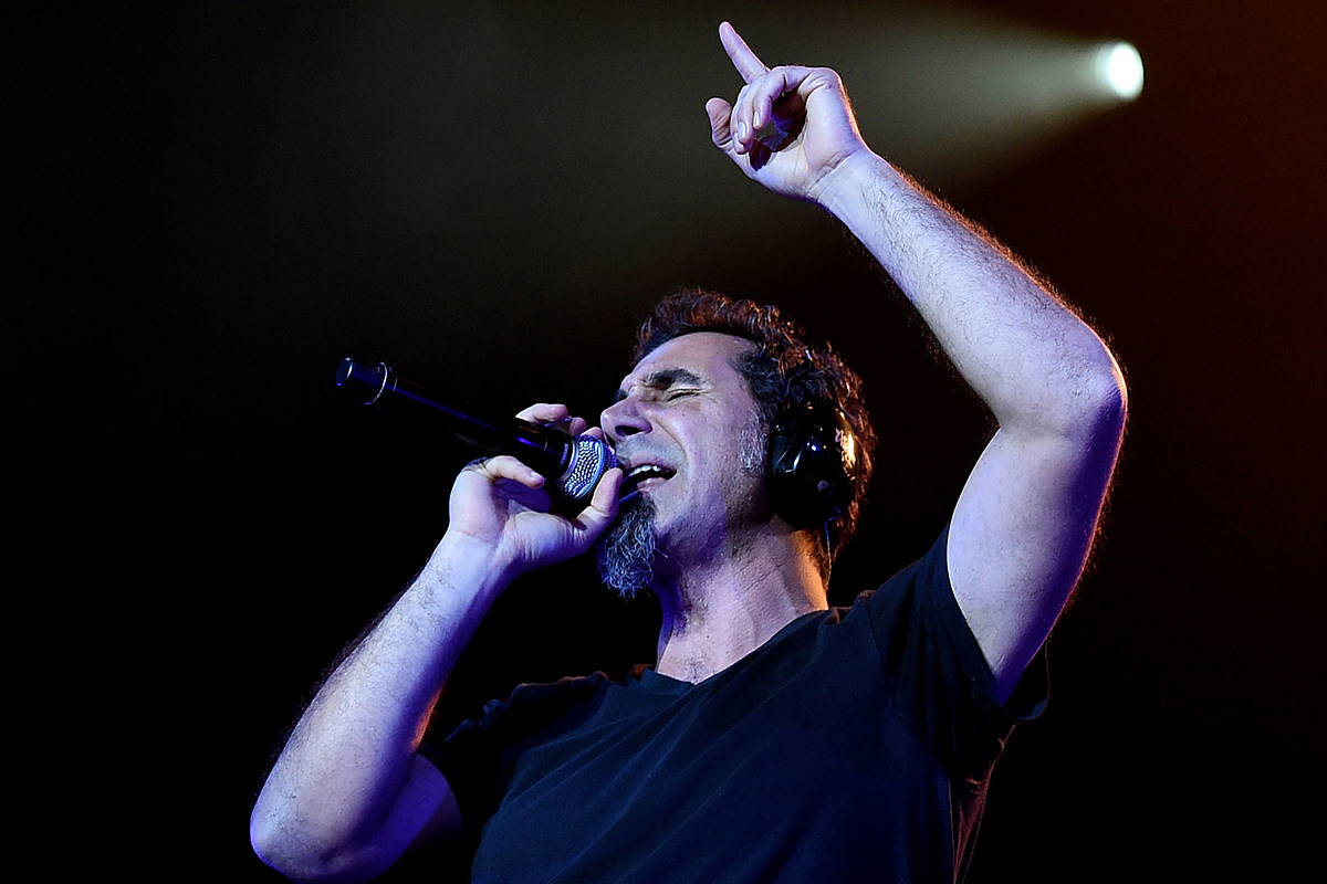 Serj Tankian de System of a Down y Dethklok en una canción para película de Godzilla