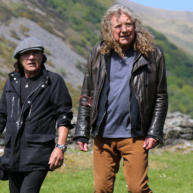 Robert Plant aparece en entrevista con Brian Johnson