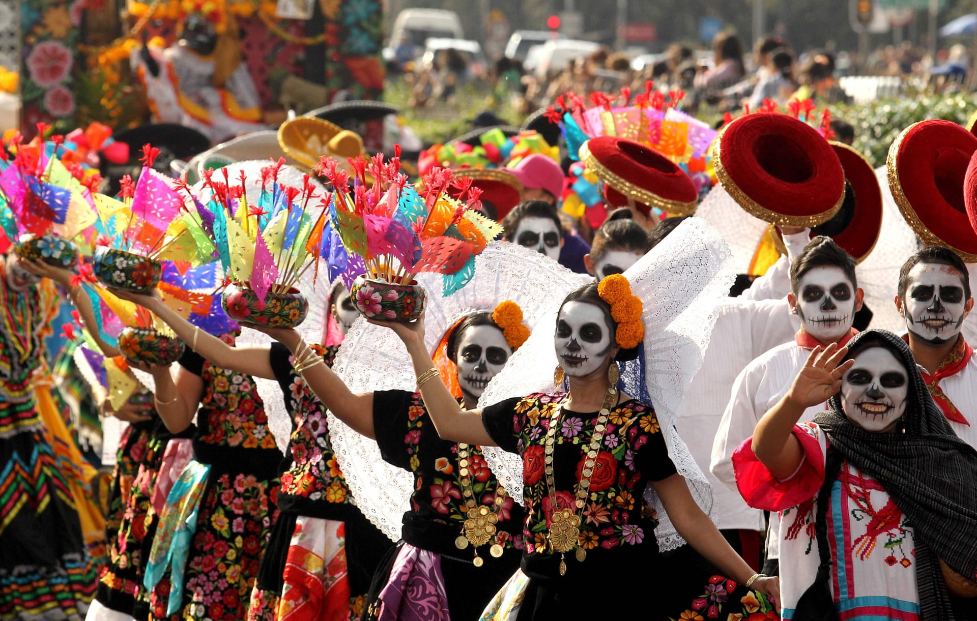 Desfile Del Día De Los Muertos En La Cdmx Una Tradición Que Impuso 